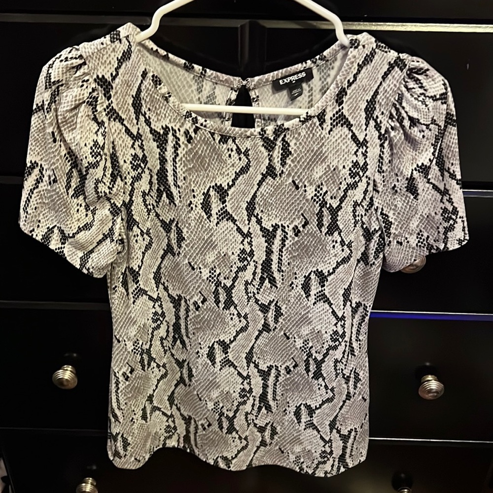 New shirt size small